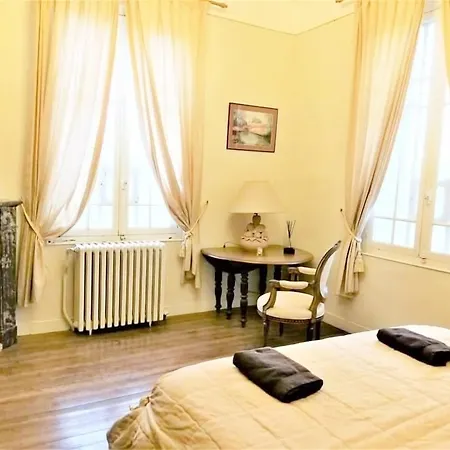 Angel - לינה וארוחת בוקר 4*